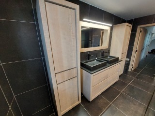 Prachtige badkamer renovatie te Kuringen. extra image 1